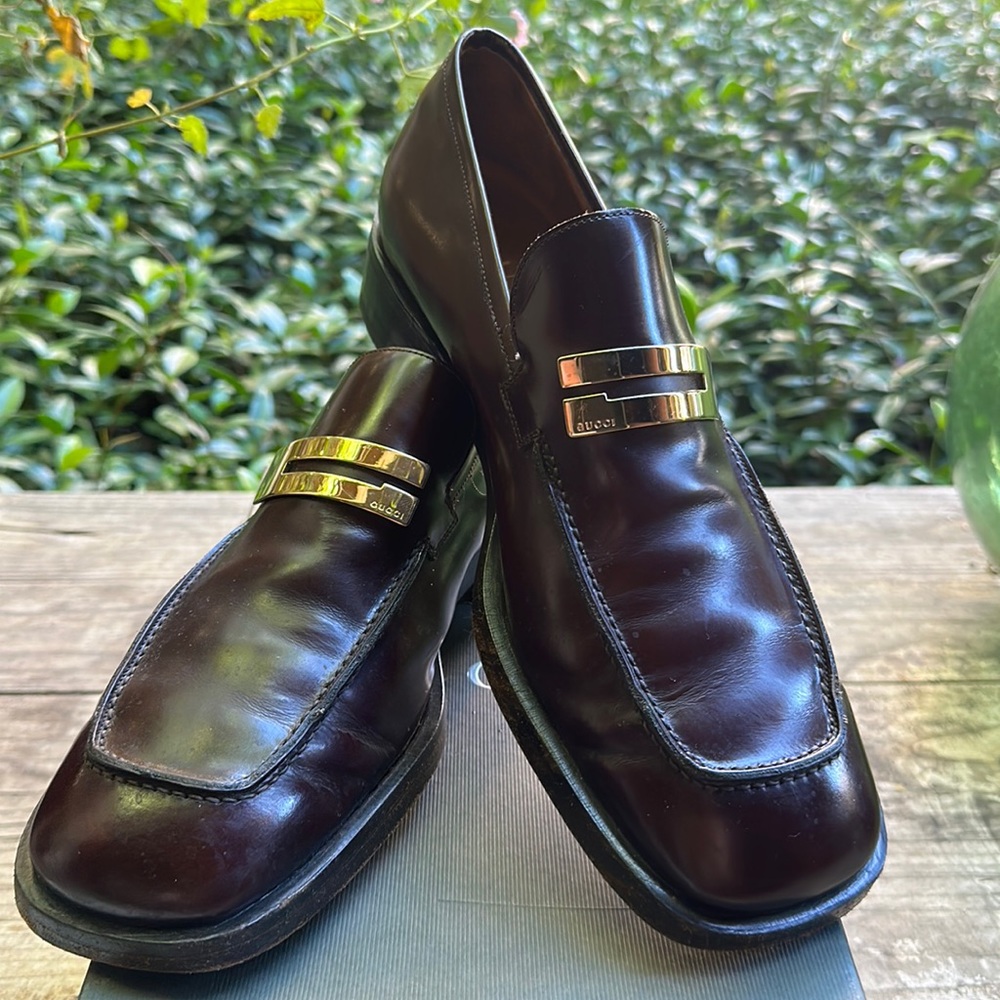 Gucci Cordovan Slip on Loafer with Gold “G” Bar Size 9